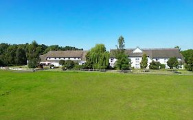 Friesenhof Hotel-Restaurant-Reitanlage